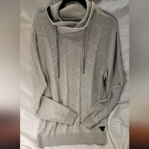 TN Chevron light gray Large Sweater tight knit sleeves made from recycled cotton